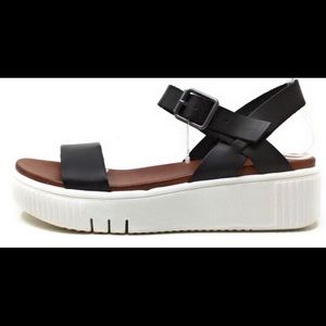 MIA faux leather platform black sandals size 8.5